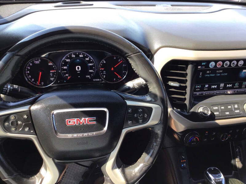 2019 GMC Acadia Denali