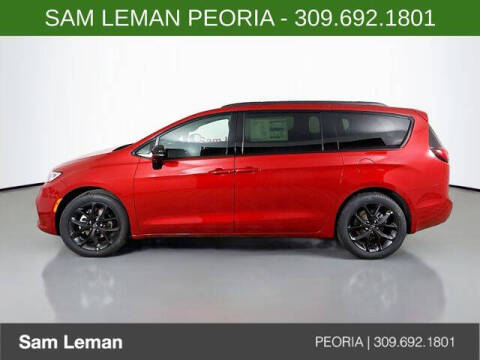 2026 Chrysler Pacifica Select