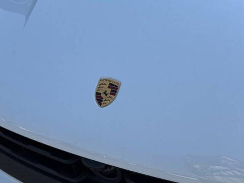 2025 Porsche Macan S