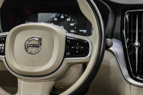 2019 Volvo S60 T5 Momentum