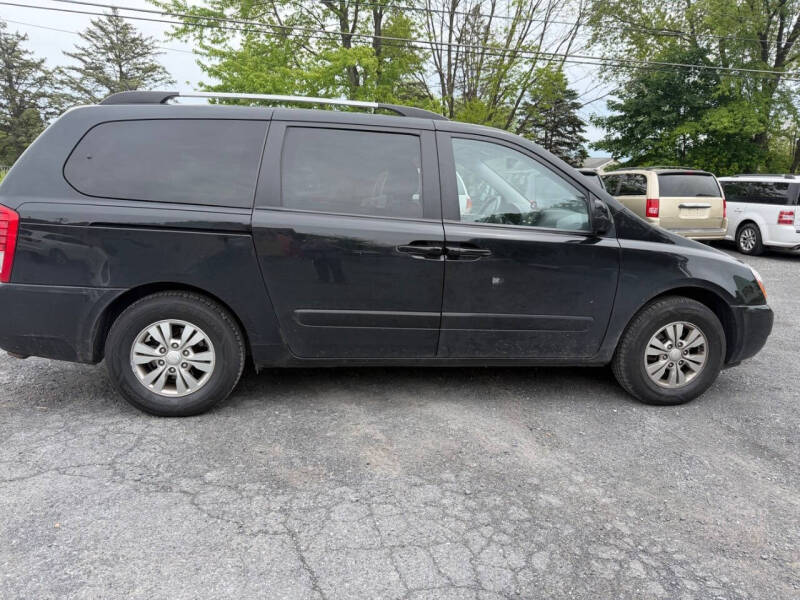 2012 Kia Sedona LX