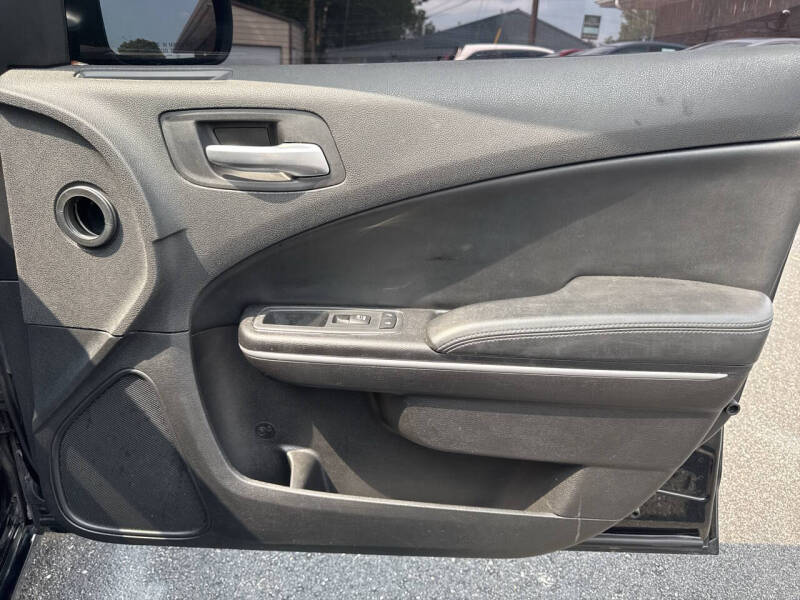 2019 Dodge Charger SXT