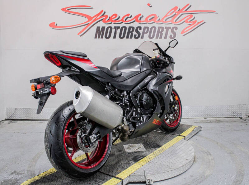 2017 Suzuki GSX-R1000