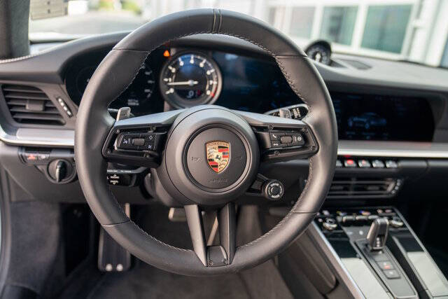 2020 Porsche 911 26