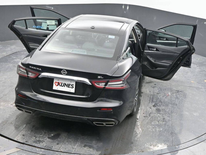 2023 Nissan Maxima