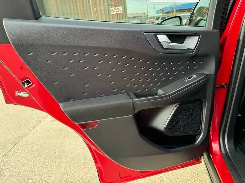 2020 Ford Escape SE