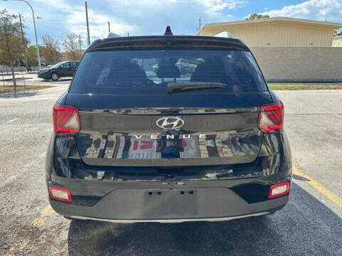 2021 Hyundai Venue SEL