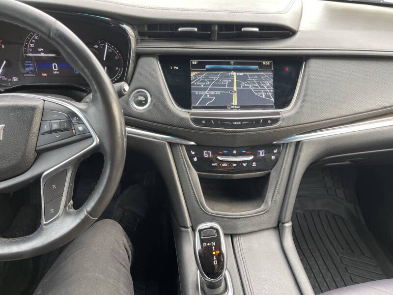 2017 Cadillac XT5 Luxury