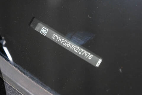 2024 Cadillac LYRIQ Luxury 3