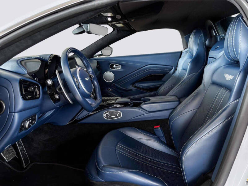 2023 Aston Martin Vantage