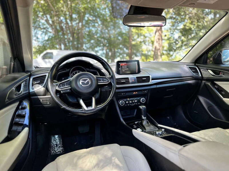 2018 Mazda MAZDA3 Grand Touring