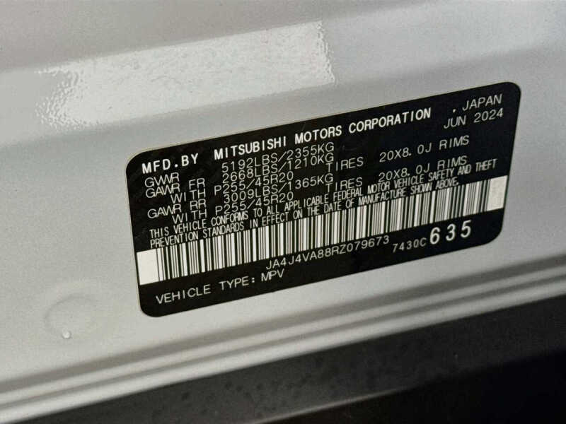 2024 Mitsubishi Outlander SE