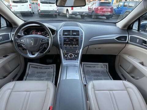 2017 Lincoln MKZ Premiere