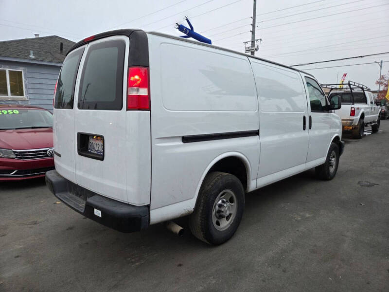 2017 Chevrolet Express 2500