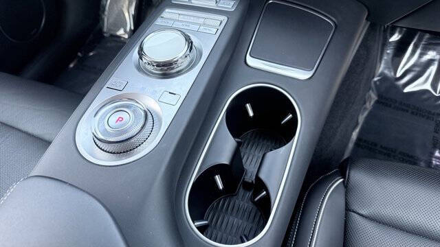 2023 Genesis Electrified GV70