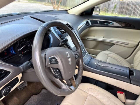2014 Lincoln MKZ Hybrid