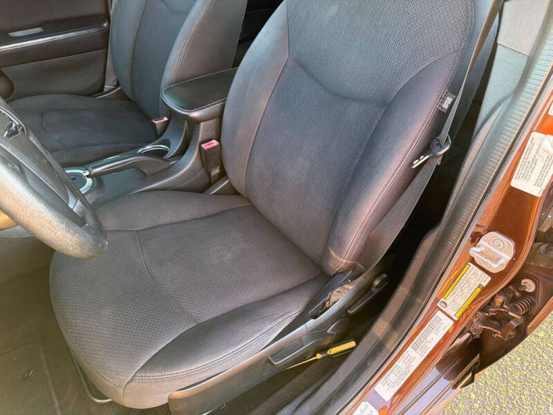 2013 Chrysler 200 LX