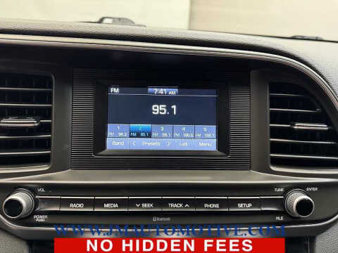 2019 Hyundai Elantra