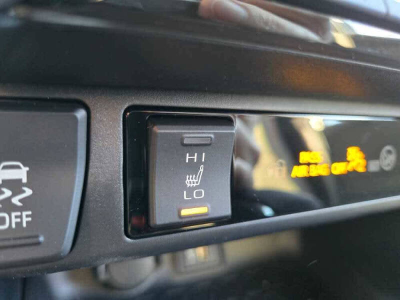 2025 Toyota RAV4 Plug-in Hybrid SE