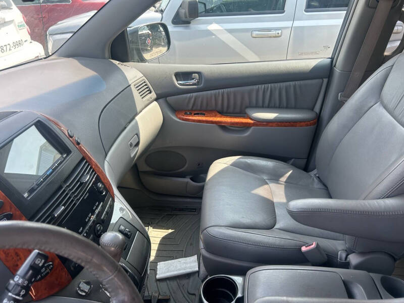 2009 Toyota Sienna XLE