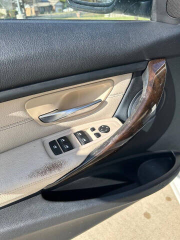 2015 BMW 3 Series 320i