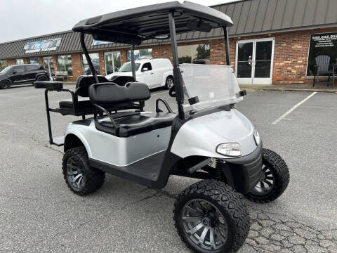 2016 E-Z-GO RXV