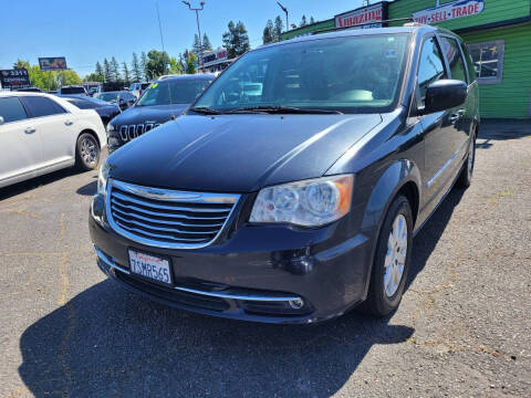2014 Chrysler Town and Country for sale at Amazing Choice Autos in Sacramento CA