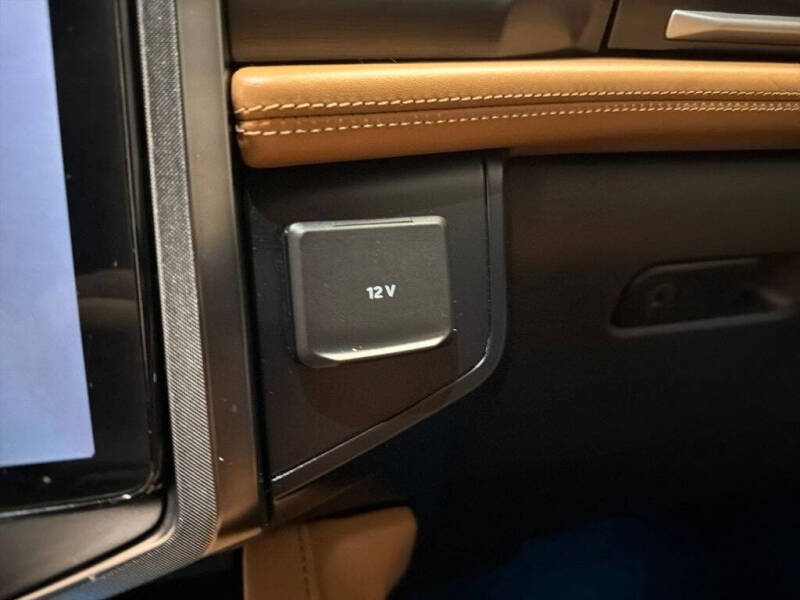 2023 Ford Expedition MAX Platinum