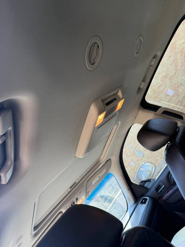 2011 Cadillac Escalade ESV Premium