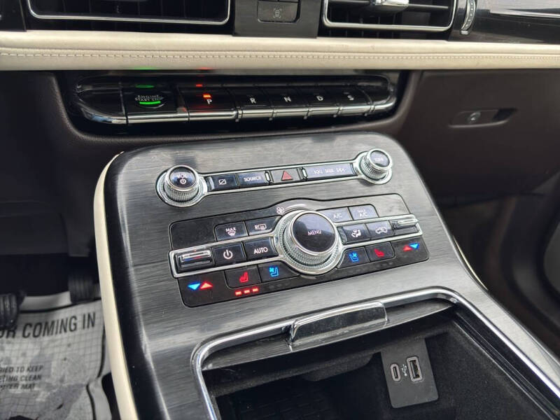 2021 Lincoln Nautilus Black Label