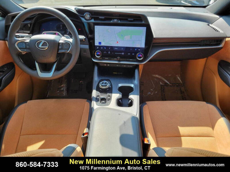 2023 Lexus RZ 450e Luxury