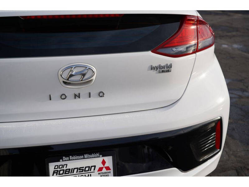 2019 Hyundai Ioniq Hybrid Blue