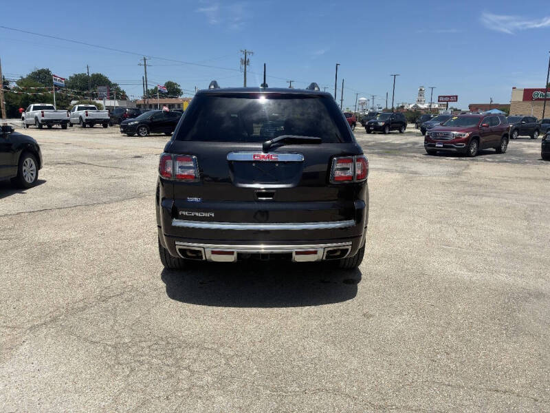 2016 GMC Acadia Denali