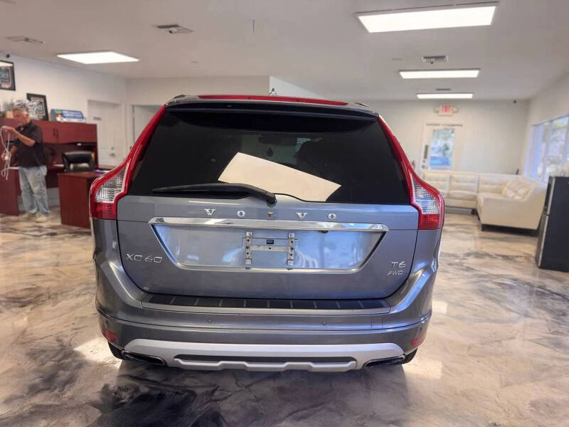 2017 Volvo XC60 T6 Dynamic