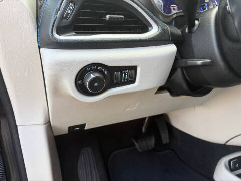 2021 Chrysler Pacifica Touring L