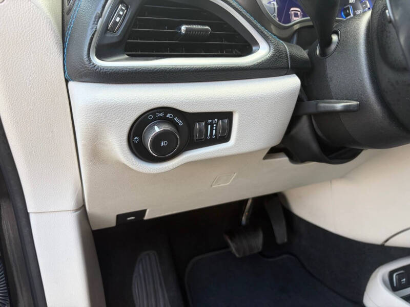 2021 Chrysler Pacifica Touring L