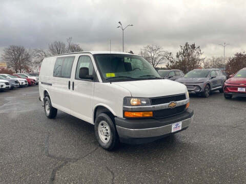 2025 Chevrolet Express 2500