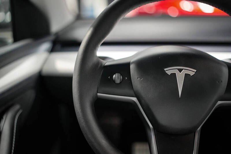2024 Tesla Model Y Performance
