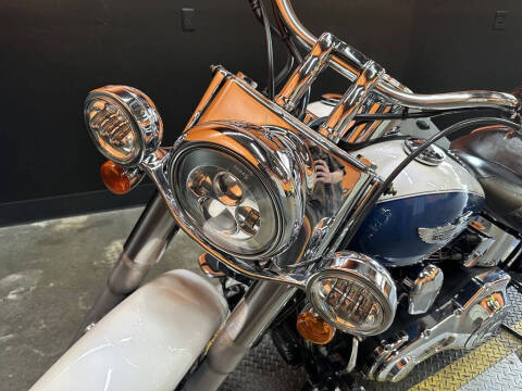 2005 Harley-Davidson FLSTN - Softail Deluxe
