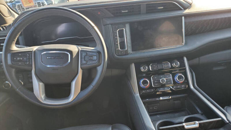 2023 GMC Yukon Denali