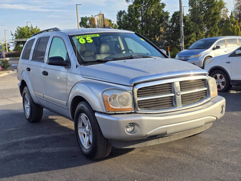 2005 Dodge Durango SLT photo 4