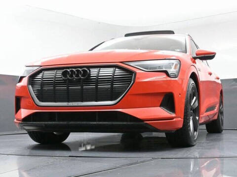 2022 Audi e-tron quattro Premium Plus