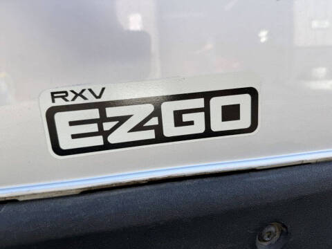 2015 E-Z-GO RXV