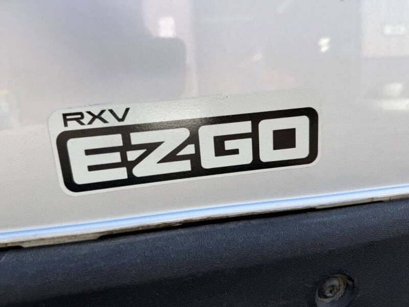 2015 E-Z-GO RXV