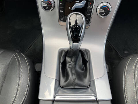 2017 Volvo S60 T5 Dynamic