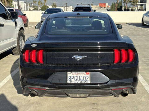 2020 Ford Mustang EcoBoost