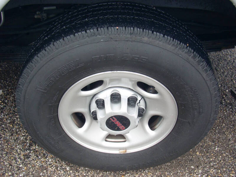 2023 GMC Savana LS 3500