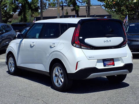 2024 Kia Soul LX