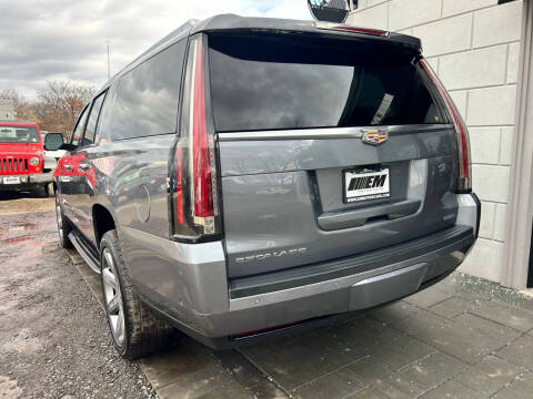 2019 Cadillac Escalade ESV Luxury