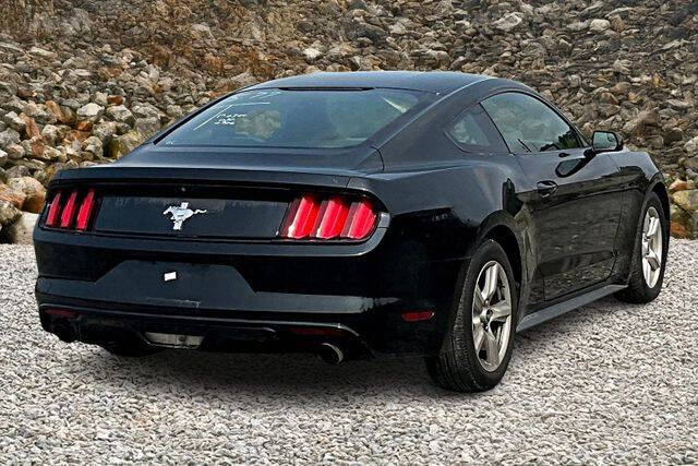2016 Ford Mustang V6